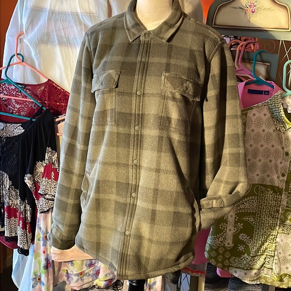 Voyager Other - Men’s lined plaid jacket.